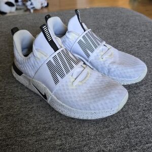 Nike In-Season TR 9 Sneakers